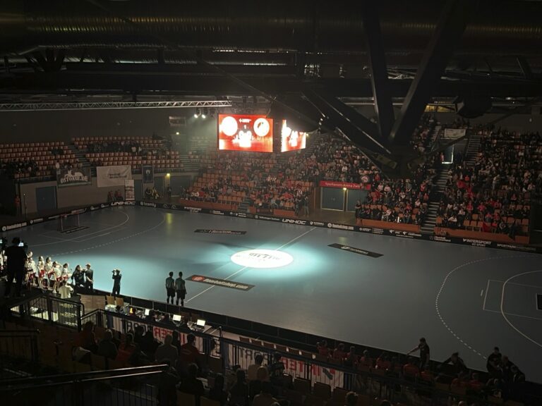 Final4 in Zwickau in 2026 - tolle Atmosphäre rund um den Floorball-Pokal. Foto: Martin Paff